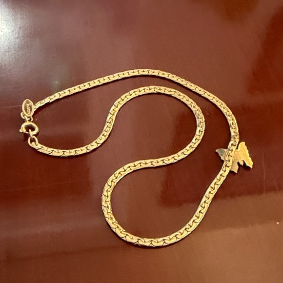 Vintage AVON Green and Blue Enamel Butterfly - Gold Toned Choker Necklace - Picture 4 of 4